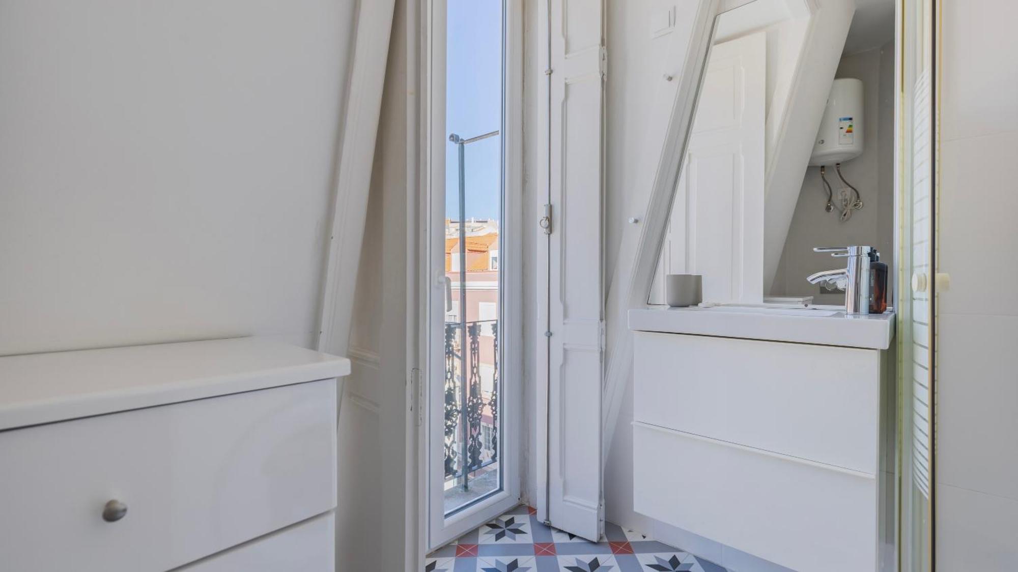 Classic Topfloor Apartment By Lovelystay Lisboa Exteriér fotografie